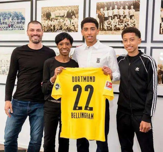 励着新一代 励着新一代