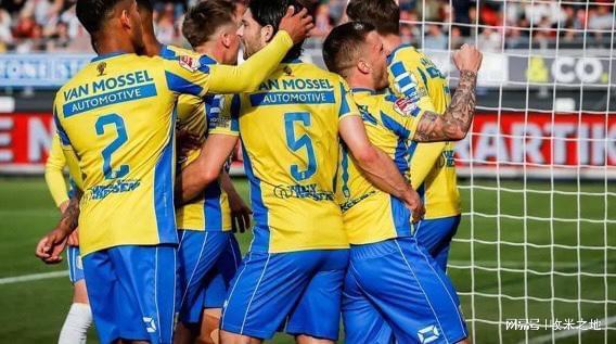 勒沃库森必 勒沃库森必